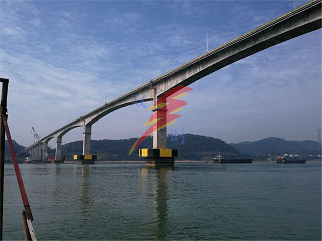 西江大橋浮箱工程